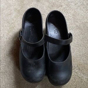 Dansko size 36